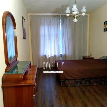 Хрещатик вул. (Kreschatic), 13