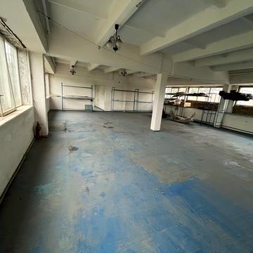 Вільна вул., 22