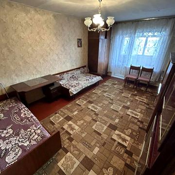 Олександра Попова вул., 5