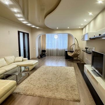 Андрія Верхогляда вул. (Михайла Драгомирова), 4