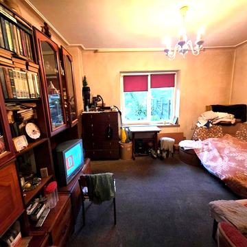 Будинок з ділянкою в.Грузинська в гарному тихому з багат.зеленню місці