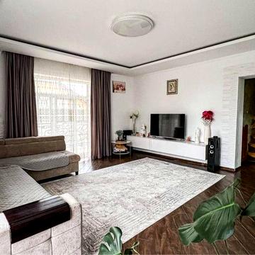 Продається просторий будинок    10 хв від Трускавця машиною