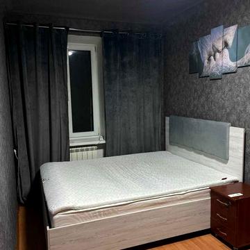 VIP Оренда! 2-кімнатна Сталінка в Центрі, ЗАКРИТИЙ ДВІР та ПАРКОВКА!