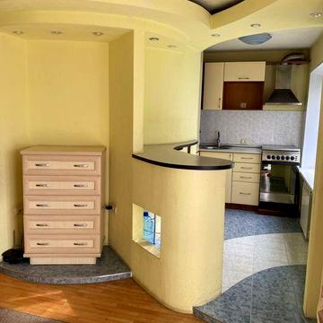 Продаєтся 1 кімнатна квартира на Печерську