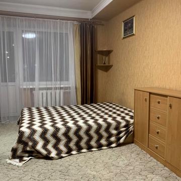 Голосіївський просп. (40-річчя Жовтня), 17