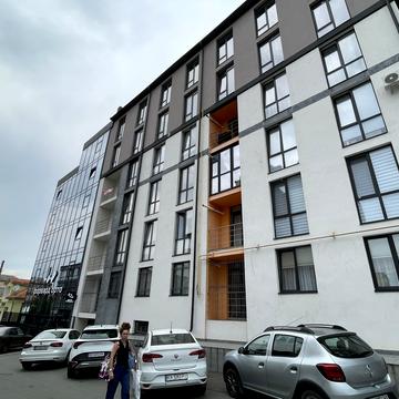Петриківська вул., 8