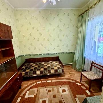 Здам потужну 3-х к.кв. ч П/С.район паспортного столу.Вільна.