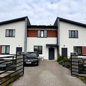 р Котедж на масиві Київ повністтю укомплектований і готовий до життя