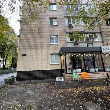 Продаж великої 1 кімн. квартири, 43м2, Провулок Бутишів 17