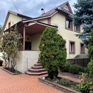 Польова вул., 61