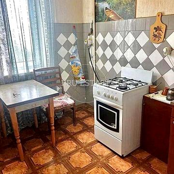 Продаж 3 к квартири Троєщина середній поверх    Є Відновлення