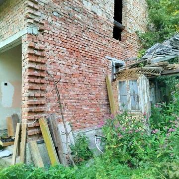 Продаж  будинку  6/8 м , з земельною ділянкою 18 сотих