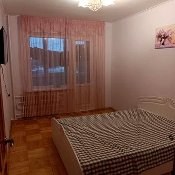 Здам 3 кімнатну квартиру , вул.Оболоня