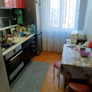 Здам 3 кімнатну квартиру , вул.Оболоня