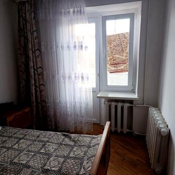 Здається 3-кімнатна квартира в Новояворівську