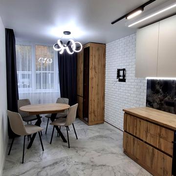 Злуки просп., 7
