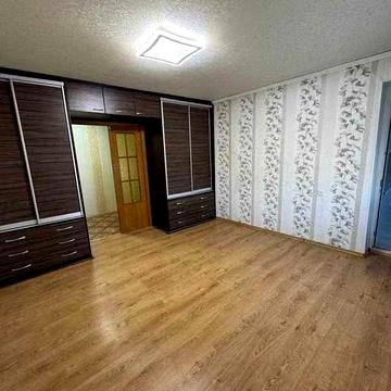 Продам 2-кімнатну квартиру на Тополі-2, вул. Тополина, 19