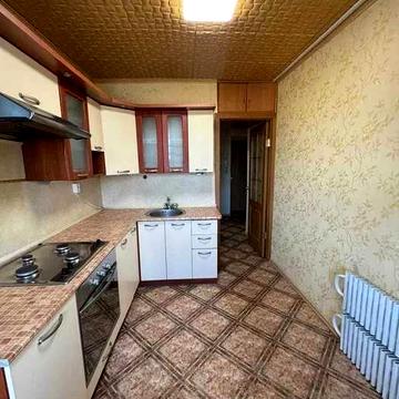 Продам 2-кімнатну квартиру на Тополі-2, вул. Тополина, 19