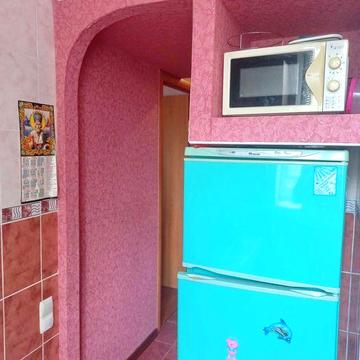 В центре Чугуева продам 1 ком. квартиру