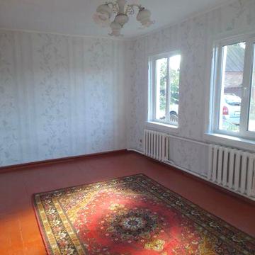 Продаж прловину будинку на Басах.