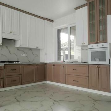 Максима Сущенка вул., 20