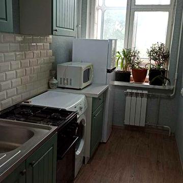 1к метро Лісова, Чернігівська, Лісовий пр-кт 26