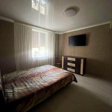 Продаж 3-х кімнатна квартира югок матреновк.