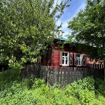 Пів будинку біля центру, окремий двір