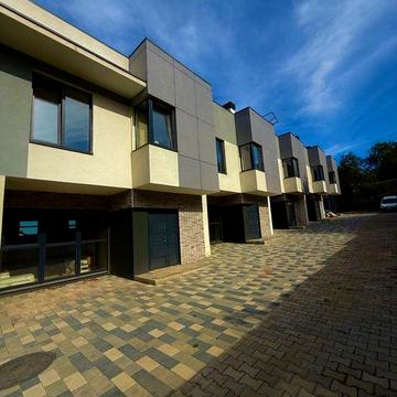 Продаж таунхауса 5 хв трц Проспект (роша клуб)