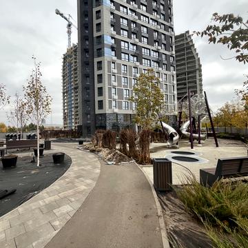 Дегтярівська вул., 25-Е