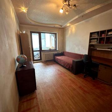 Продаж 1к Квартира Героїв Крут (Комсомольська) вулиця