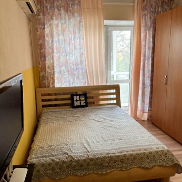 Лесі Українки бульв., 16