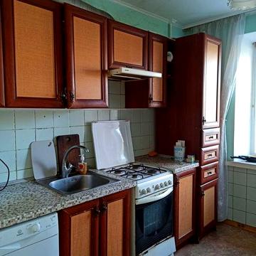 Продається 4 кімнатна квартира по просп. Академіка Глушкова 32