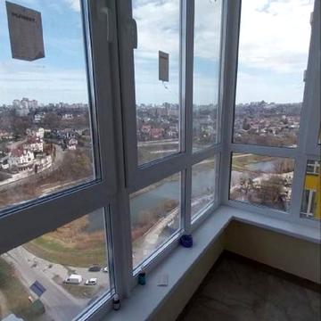 Кадетський Гай вул., 12