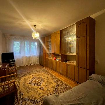Олексія Вадатурського вул. (Маршала Малиновського), 35