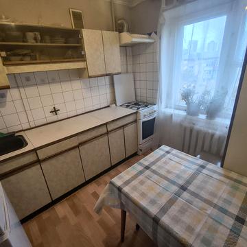 Дегтярівська вул., 6