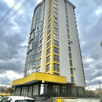 Володимира Івасюка вул., 82