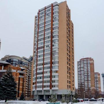 Печерська!Здам затишну 3-к по бульвару Лесі Українки 21