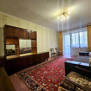 Академіка Янгеля вул., 15
