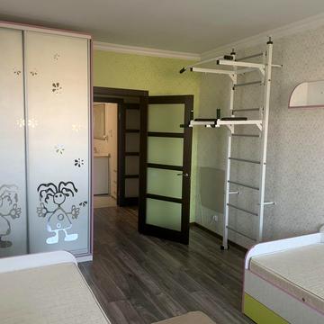 Київський Шлях вул., 1