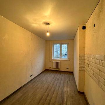 Продам 1к квартиру, Тракторостроителей 71В