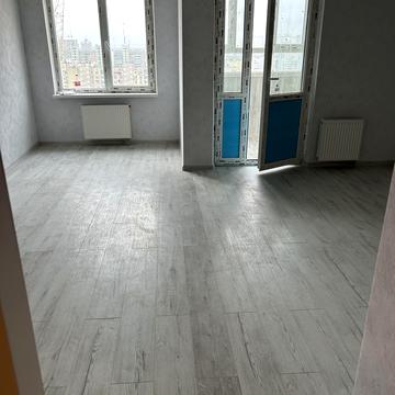 Металургів вул., 35