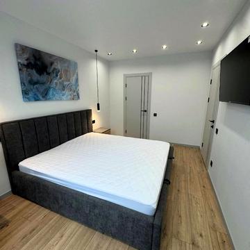 Юліана Пелеша вул., 4