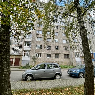 Олександра Довженка вул., 11