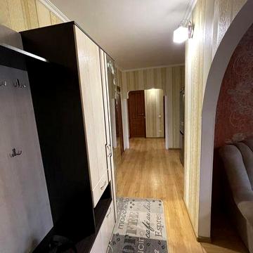 Оренда трикімнатної квартири на Бориса Тена