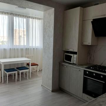 Святошинська вул., 52