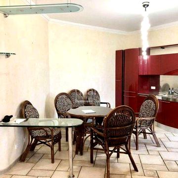 Аренда квартиры 4 комнаты 210м² Печерск ЦЕНТР ул Лескова / Алмазова