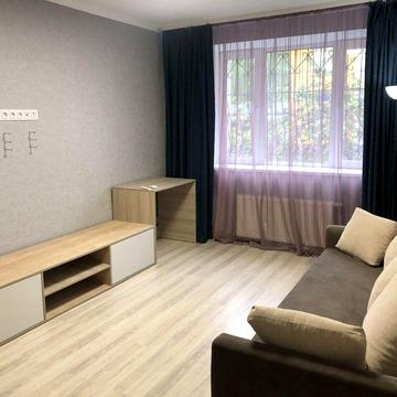 Продаж 1 кімнатної квартири ремонт меблі Академмістечко без комісії
