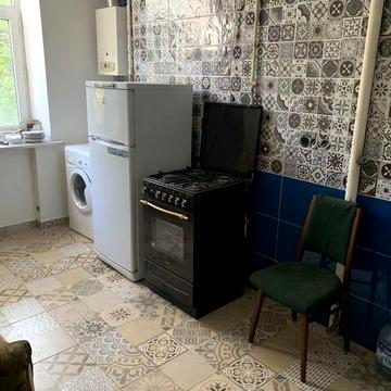 Продам 3 квартиру в сталинском доме на проспекте Гагарина (Леси Украин
