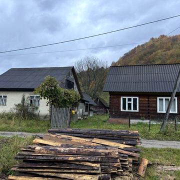 Будинок у Карпатах